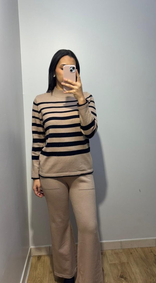 Ensemble beige rayé