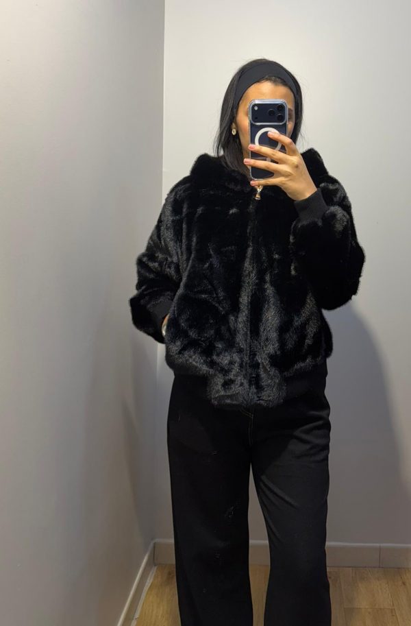 Veste fourrure noir