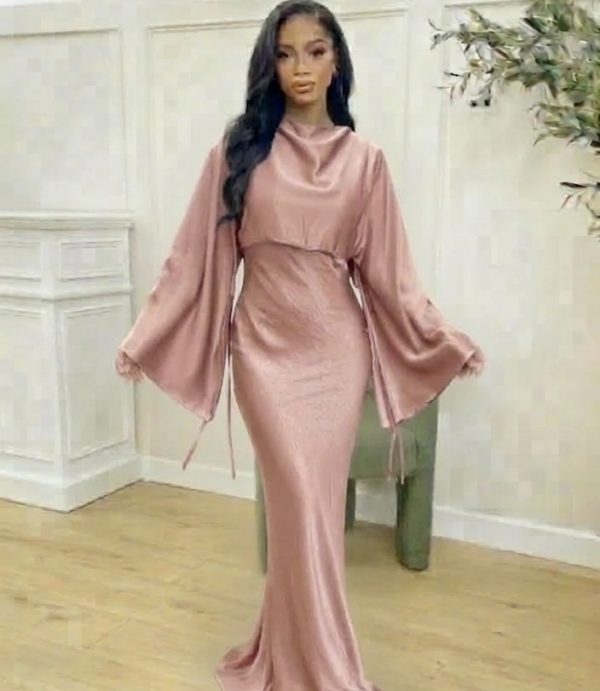Robe longue rose